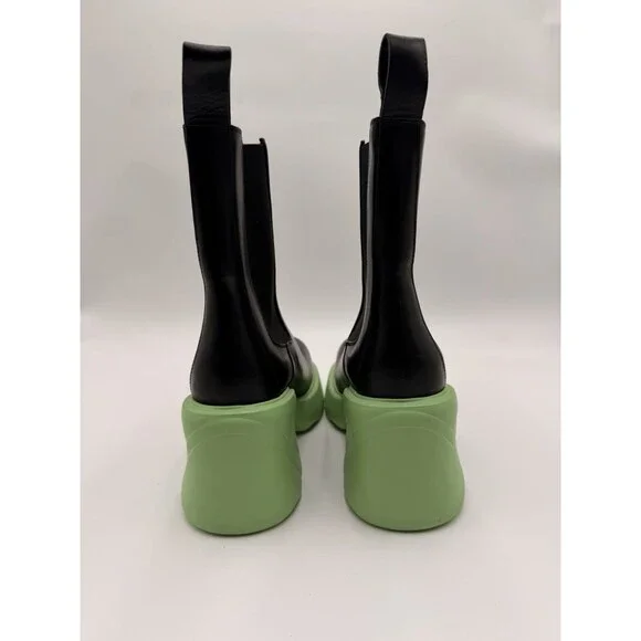 Women’s Bottega Veneta Flash Chelsea boots Black Leather / Green Rubber Size 37 - Picture 4 of 6